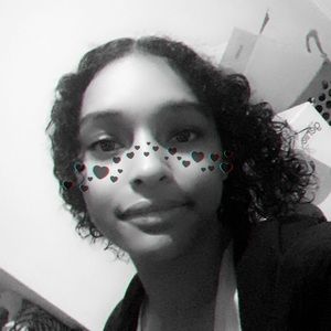 Meet your Posher, Alexia